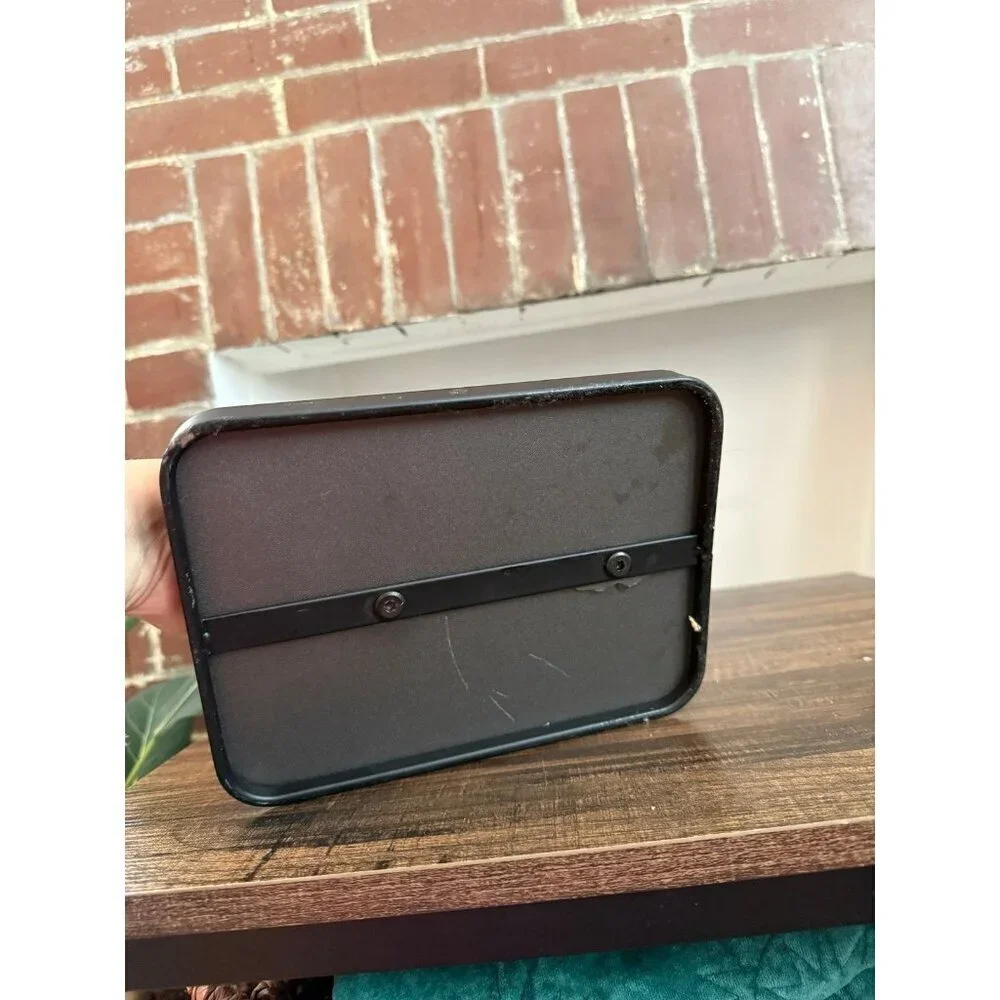 Black Metal Paper Towel Holder